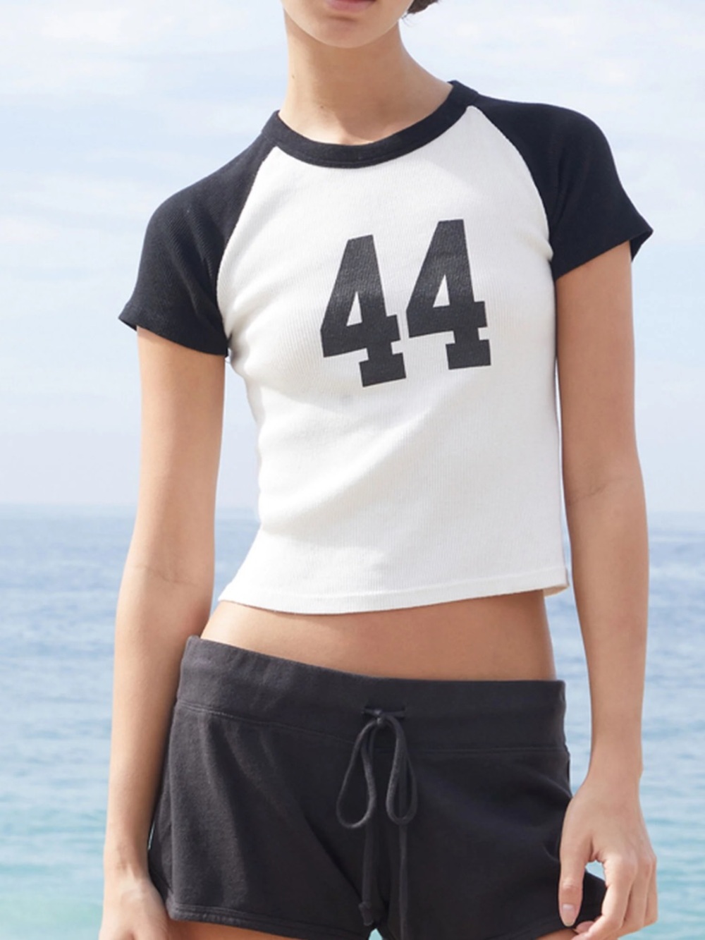 Brandy Melville graphic tee
